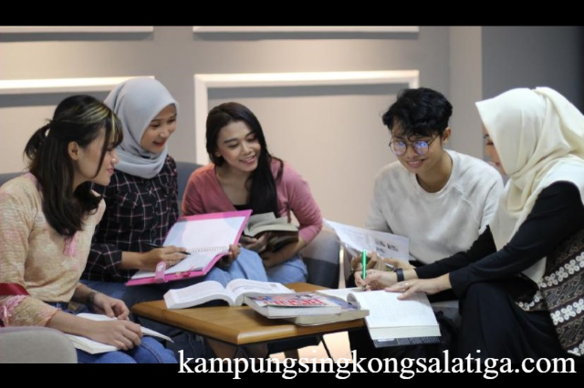 Jurusan Bahasa dan Sastra Indonesia: Peluang Karier Menjanjikan